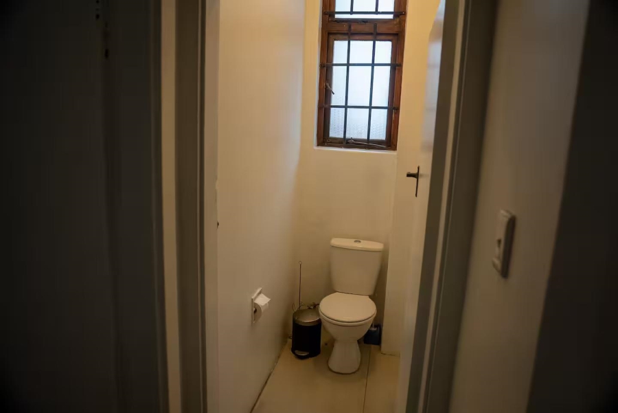 To Let 2 Bedroom Property for Rent in Muizenberg Western Cape